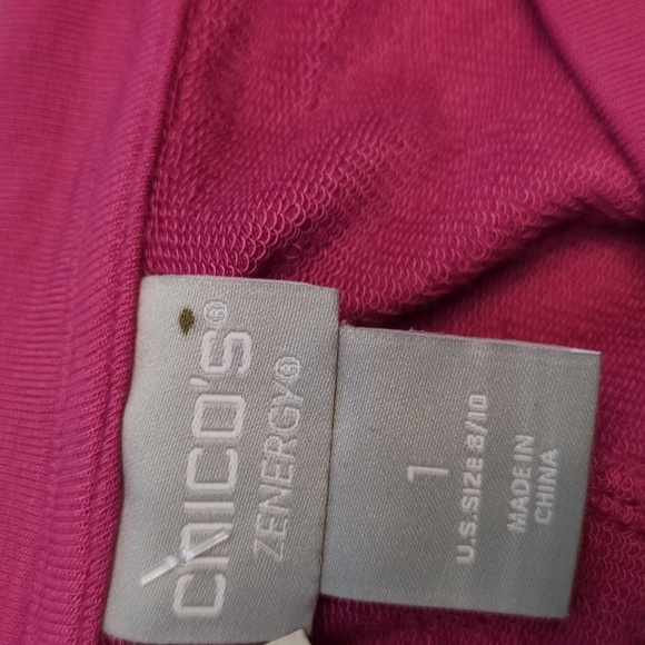 New Chico's Super Soft Zenergy Fuschia long Sleeves - Picture 6 of 7